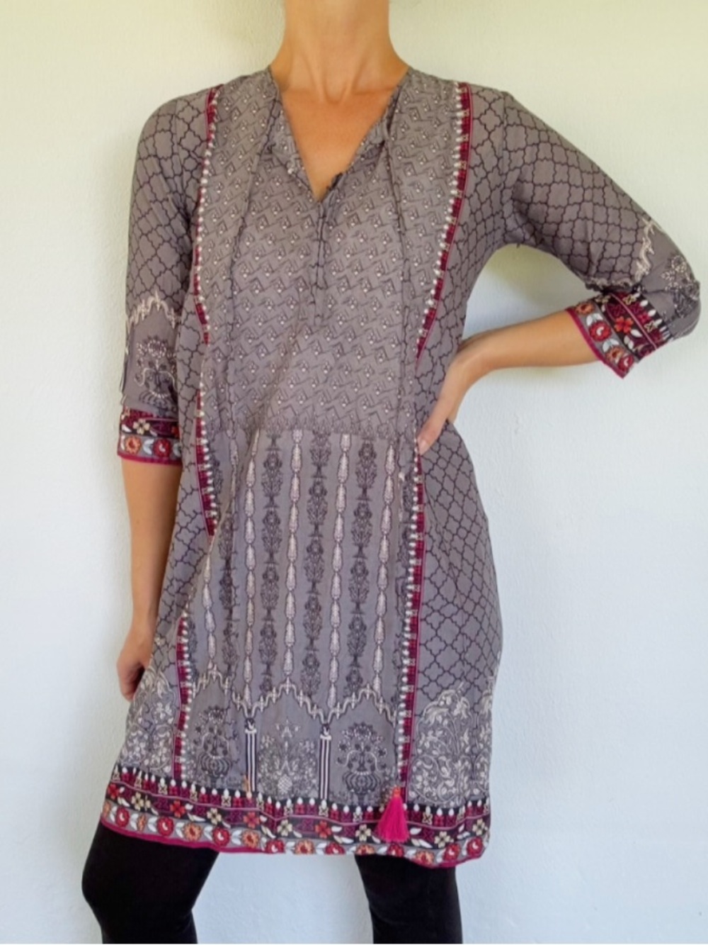 Khaadi made in Pakistan purple gray mosaic print tunic style kurta top size 8